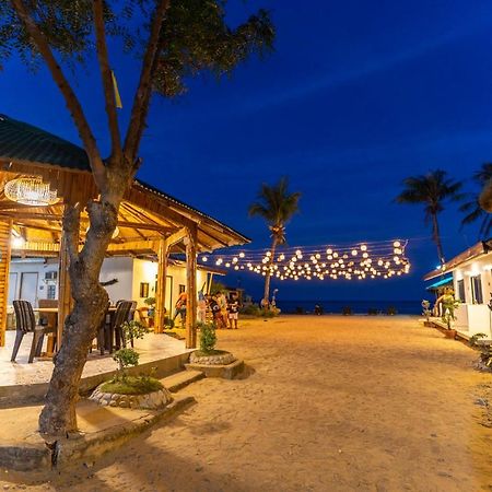 Bamboo Paraiso Resort At Bolo Beach Alaminos Dış mekan fotoğraf